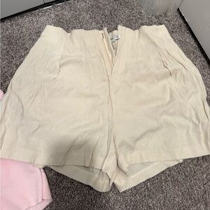 Women's Cream Shorts
